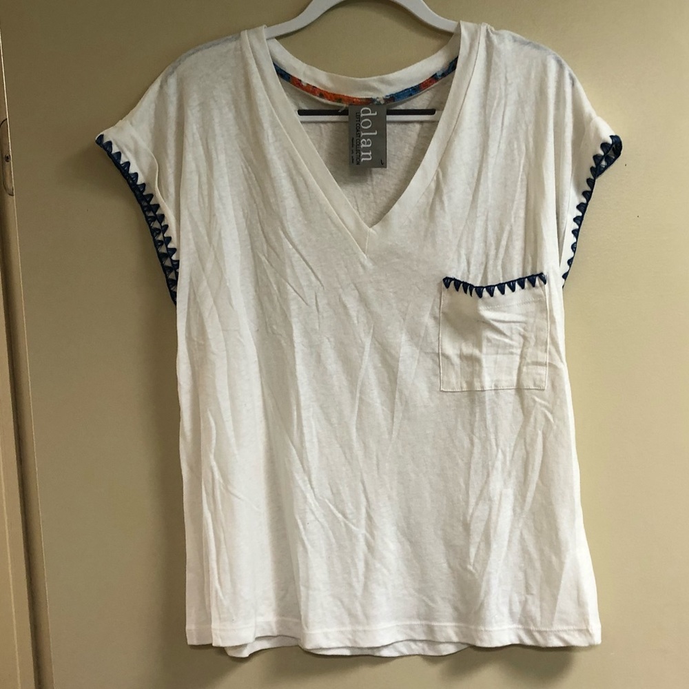 White V neck with blue detailing